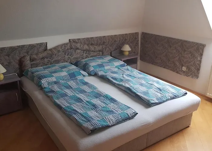 Royal * ボニャルツバシュ